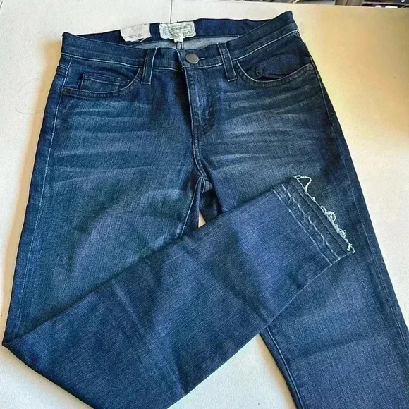 Current Elliott - Picture 1 of 4